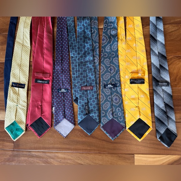 Set of 7 Vintage and Y2K Neck Ties - Picture 3 of 3
